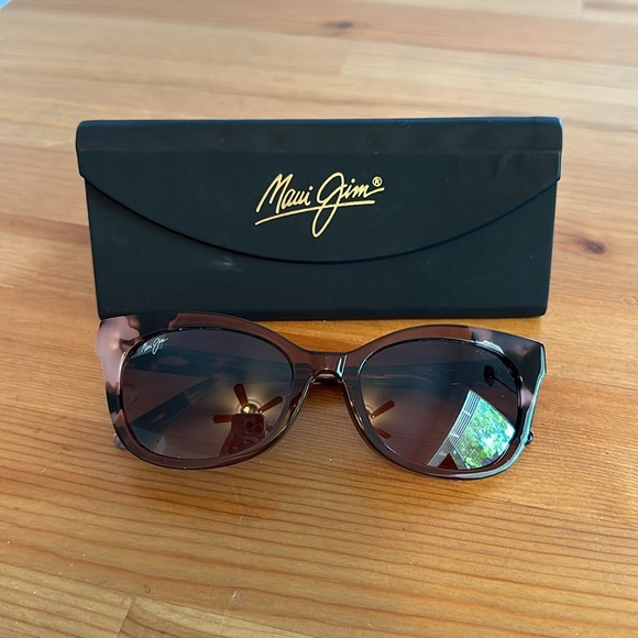 Maui Jim Ilima pink sunglasses - Picture 6 of 6